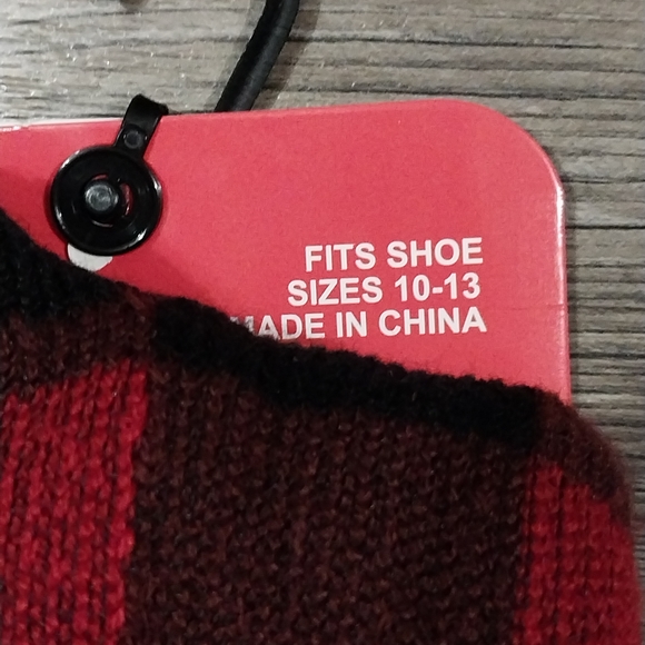 Muk Luks Heat Retainers Thermal Insulated Socks 3.0 TOG Rating Buffalo Plaid Red - Picture 3 of 5